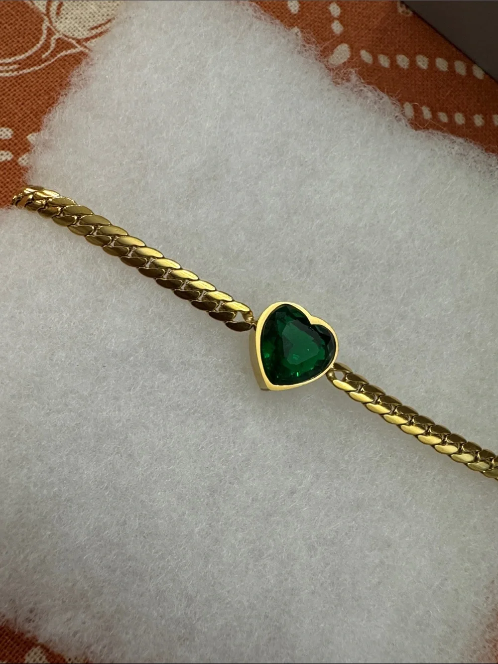 Gold-Tone Bracelet with Emerald Green Heart Charm